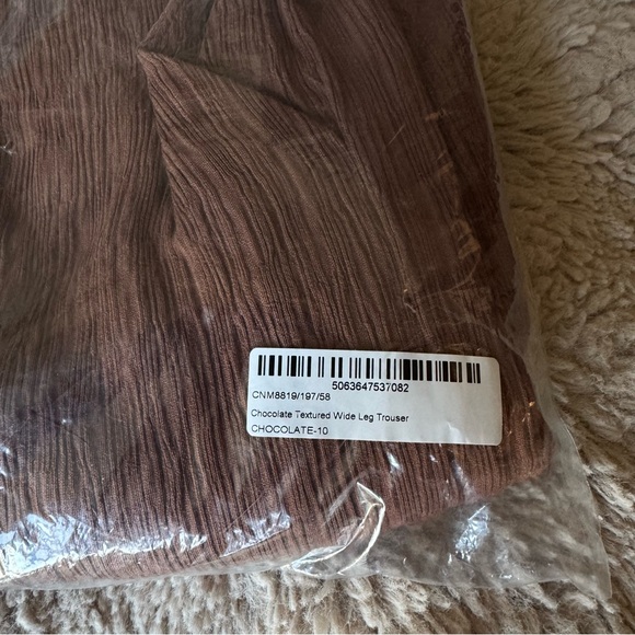 PrettyLittleThing Chocolate Brown Textured Wide Leg Pant Trouser Pants Trousers - Picture 8 of 8